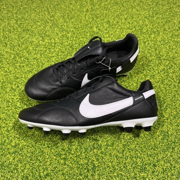 Nike Premier III 3 FG Size 10.5 Leather Soccer Cleats Black White AT5889-010 - Picture 2 of 7